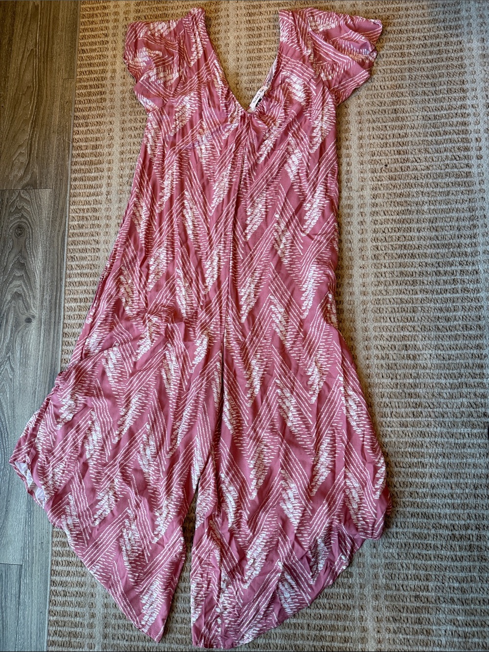Women’s Rose Pink Printed V-Neck Jumpsuit